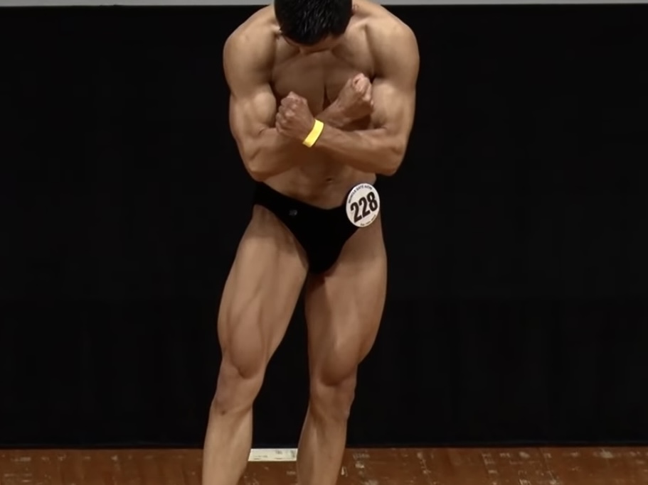 私がボディビル大会に出場した際の写真